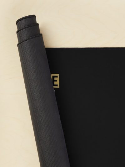 urdesk mat rolltall portrait750x1000 29 - Daria Merch