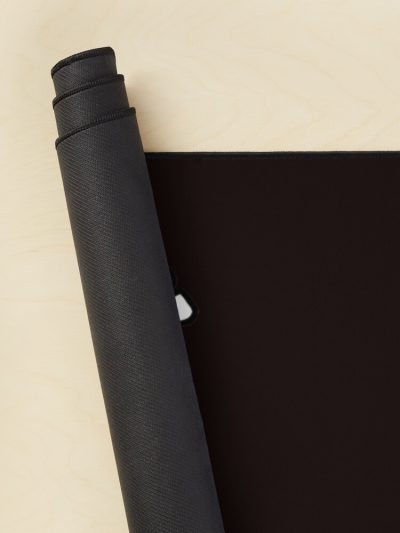 urdesk mat rolltall portrait750x1000 33 - Daria Merch