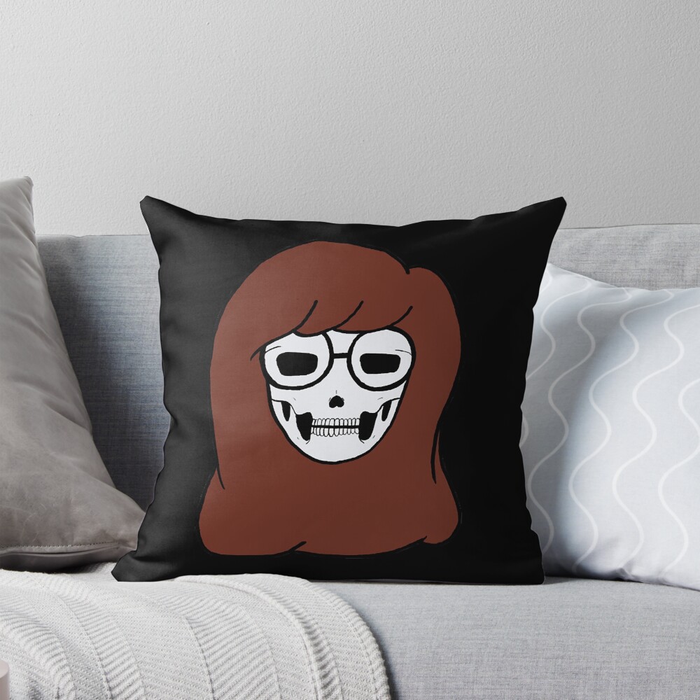 Daria Skull New Throw Pillow